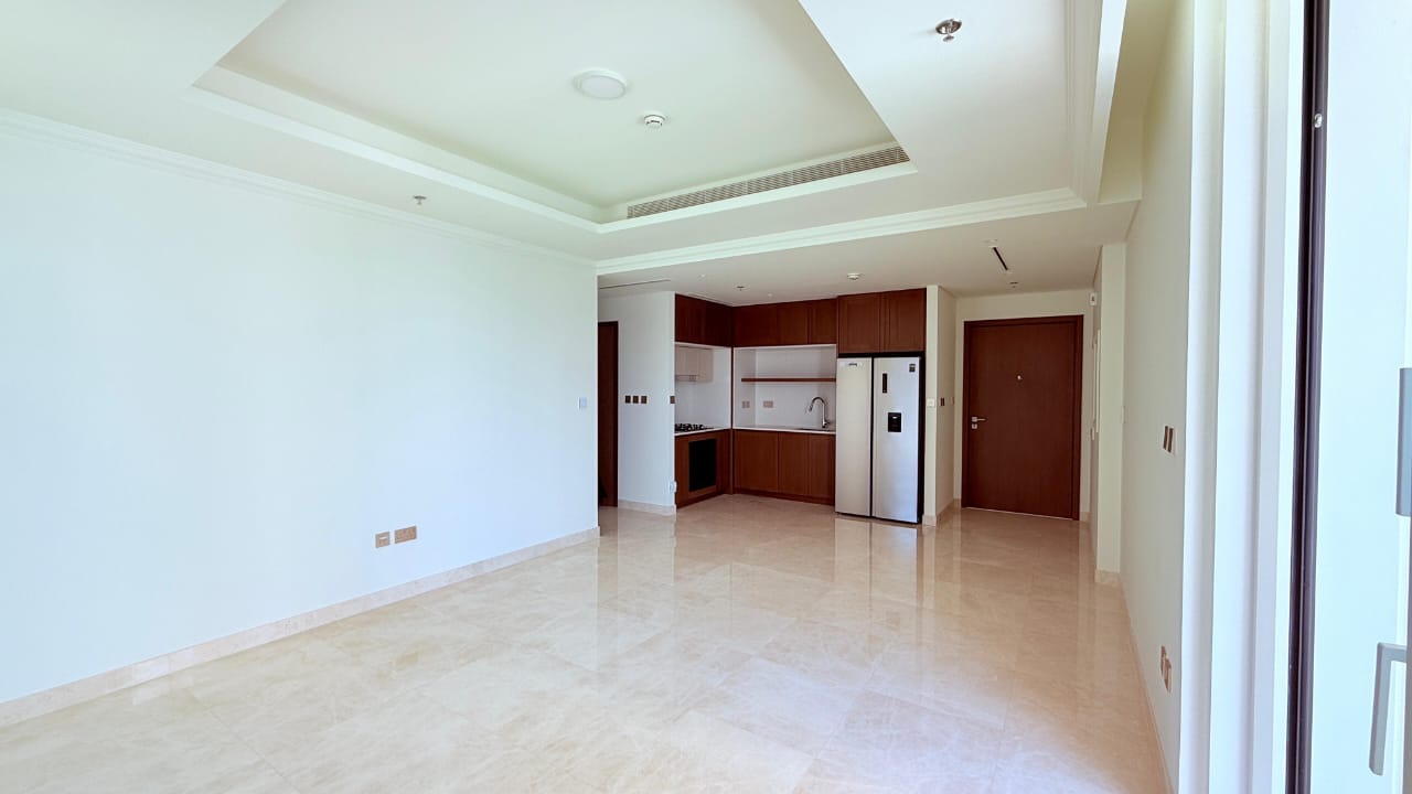 2 Br Apt for rent in Palace Beach Residence10
