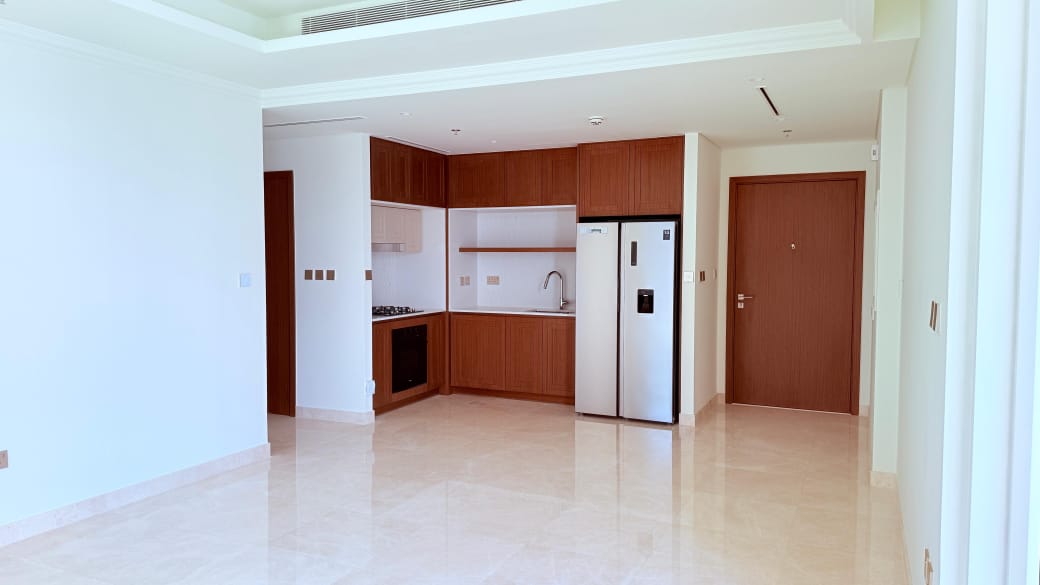 2 Br Apt for rent in Palace Beach Residence4