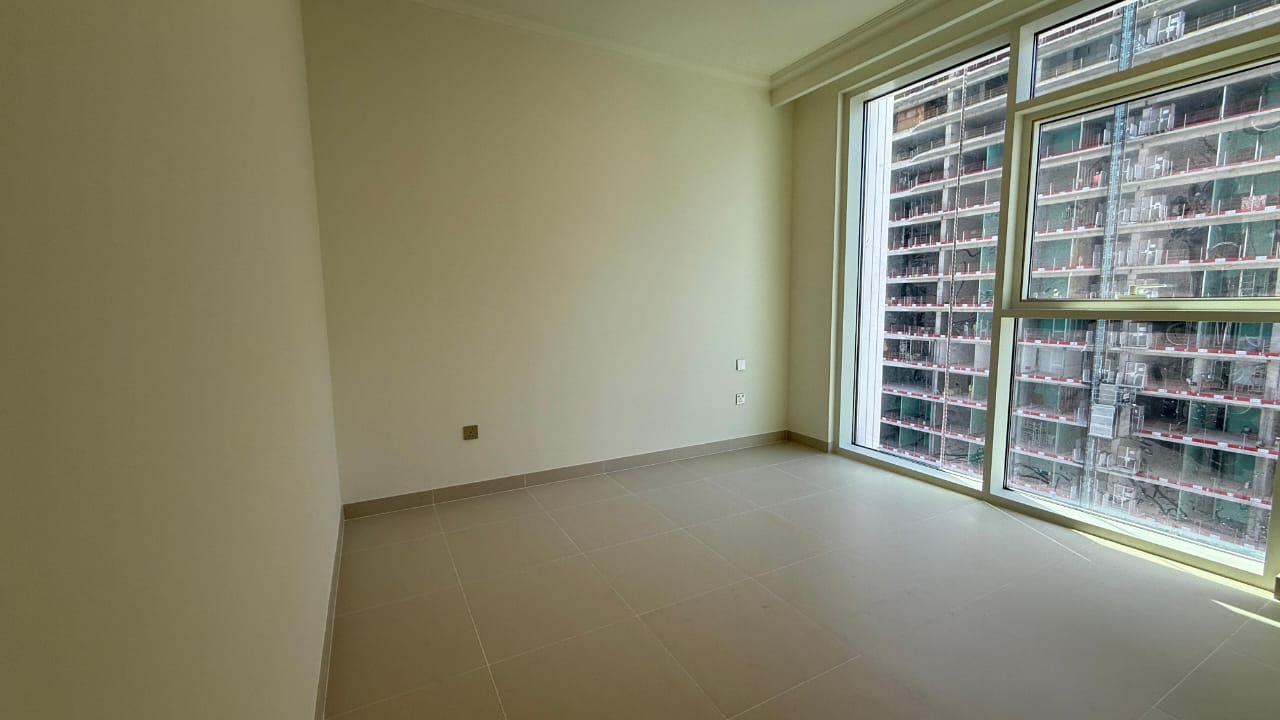 2 Br Apt for rent in Palace Beach Residence6