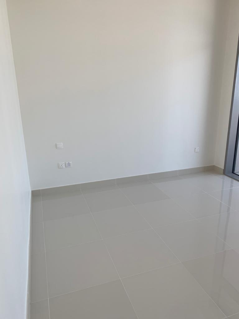 1 Br Apt for rent in Boulevard Crescent Downtown11