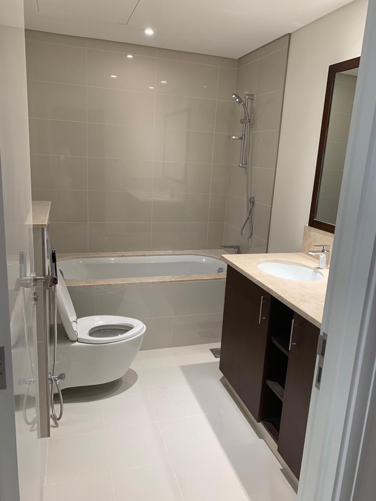 1 Br Apt for rent in Boulevard Crescent Downtown12