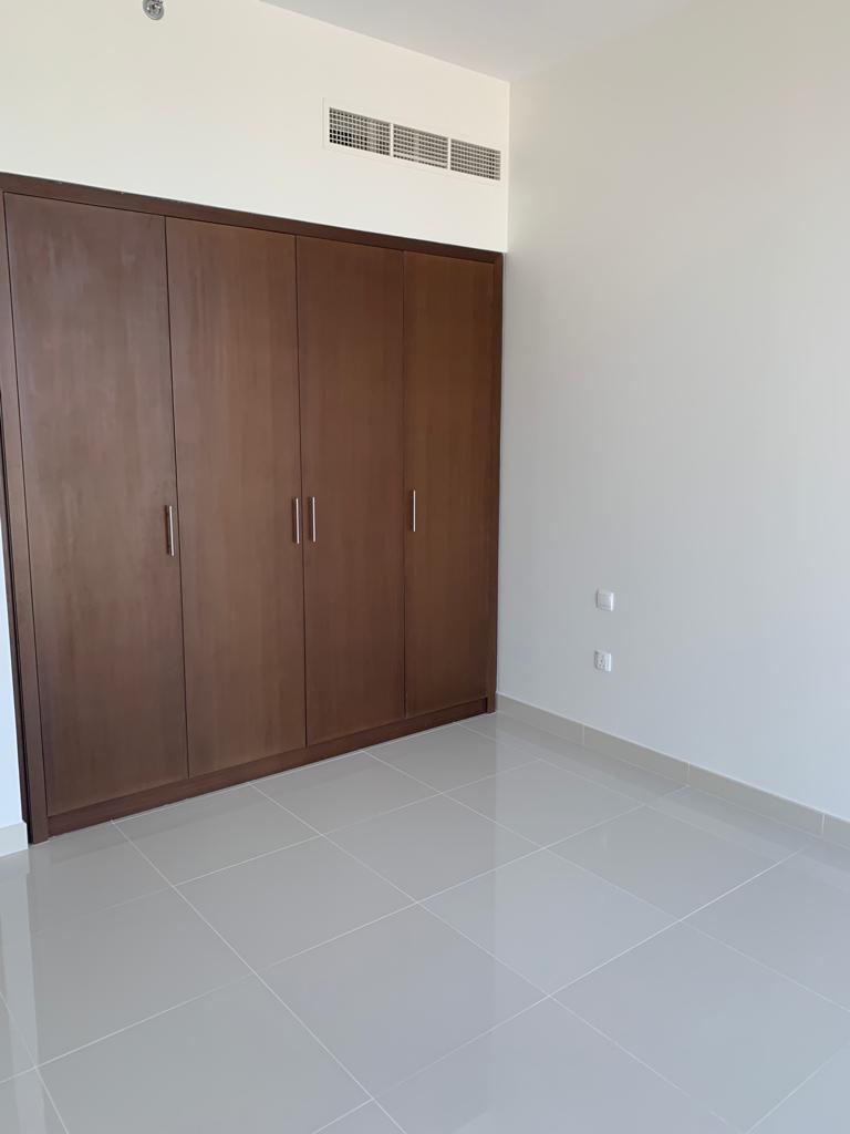 1 Br Apt for rent in Boulevard Crescent Downtown3