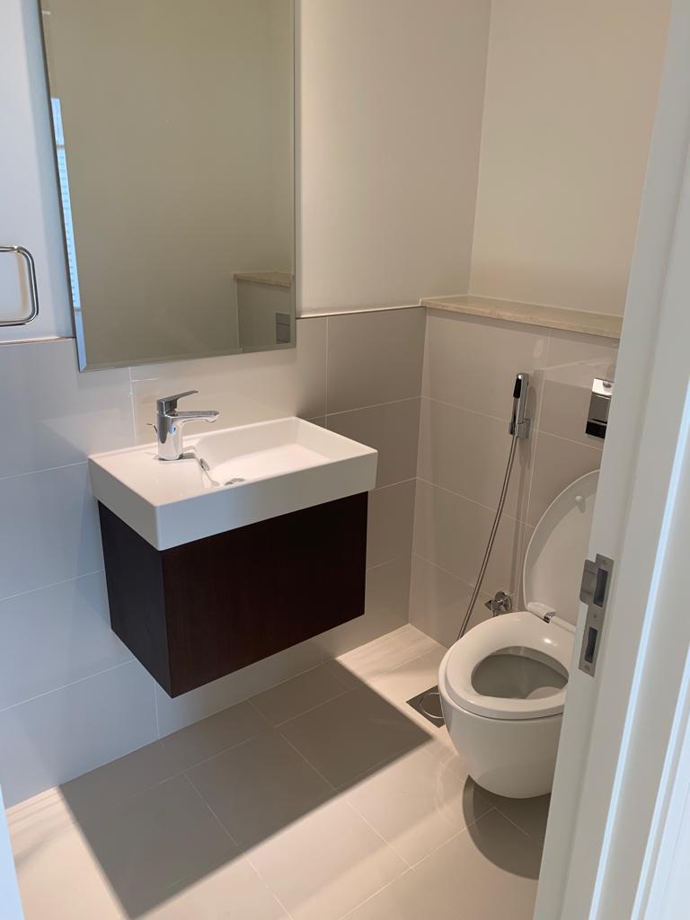 1 Br Apt for rent in Boulevard Crescent Downtown6