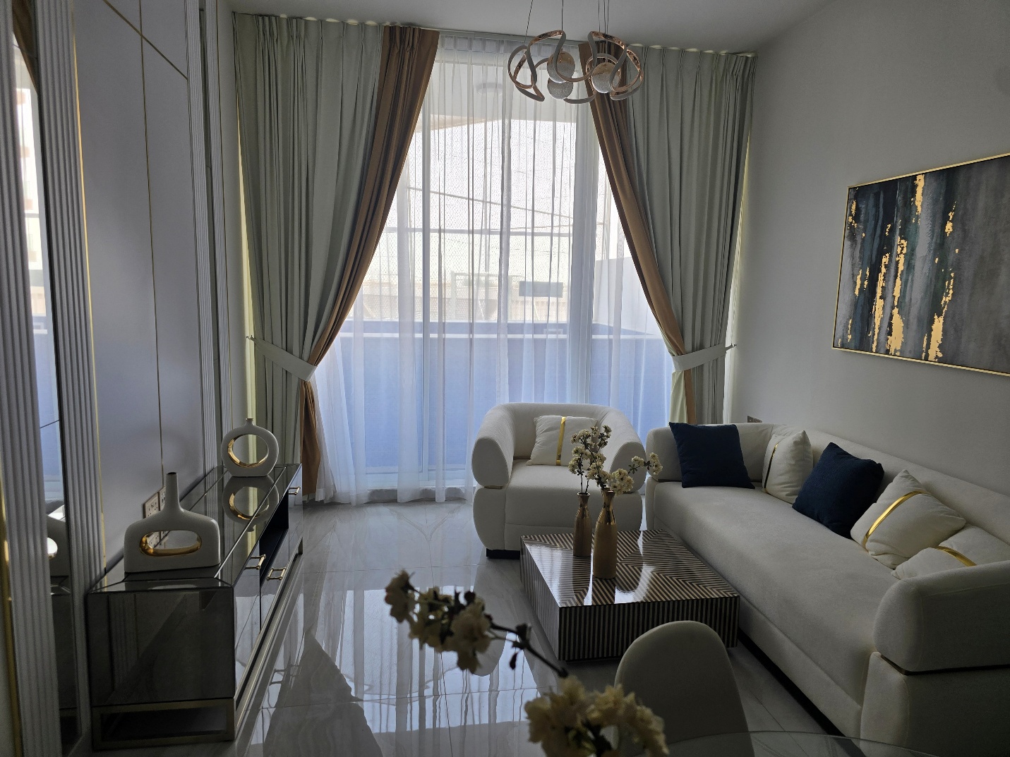 1 br for rent in Gemz by Danube18