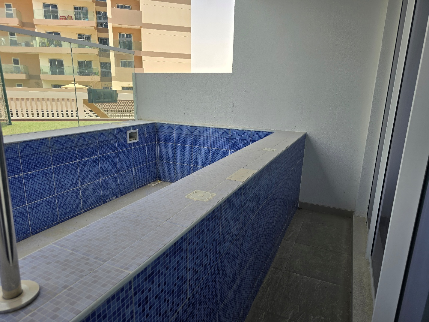 1 br for rent in Gemz by Danube4