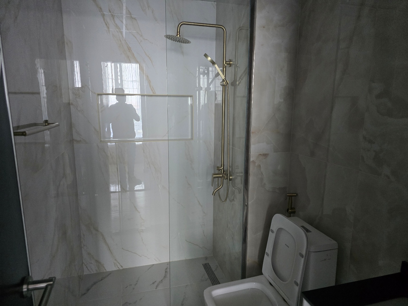 1 br for rent in Gemz by Danube6